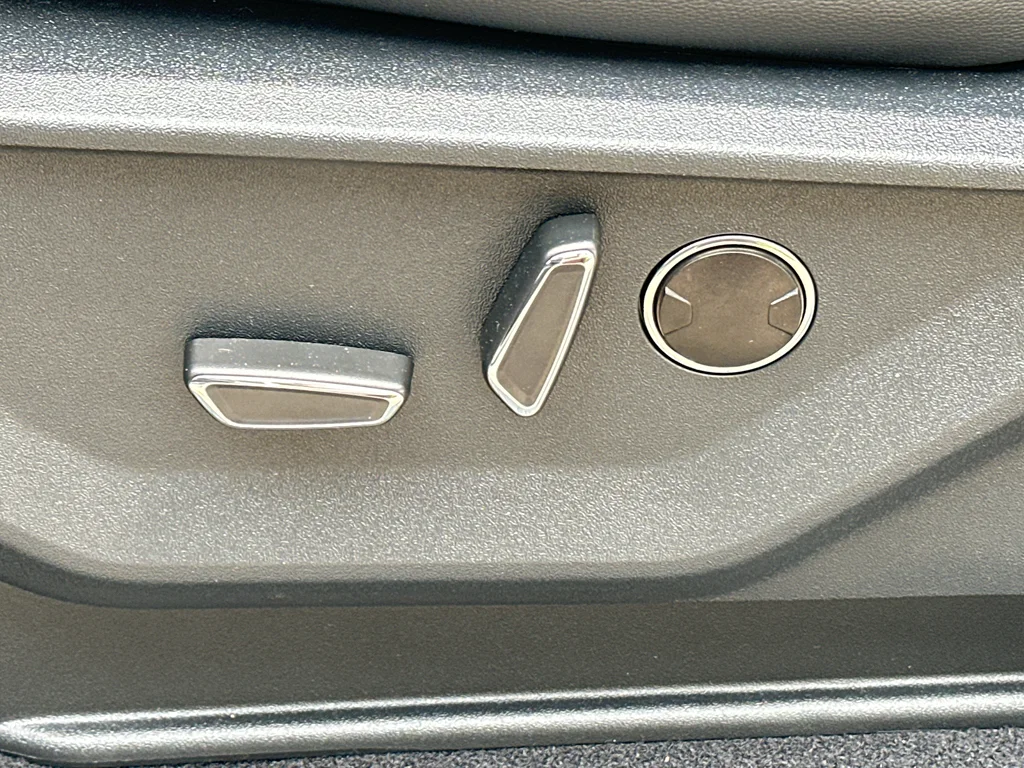 2025 Ford F-150 Lariat - Photo 32