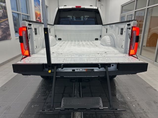 New 2026 Star White Metallic Tri-Coat Ford F-250® Platinum® image 57
