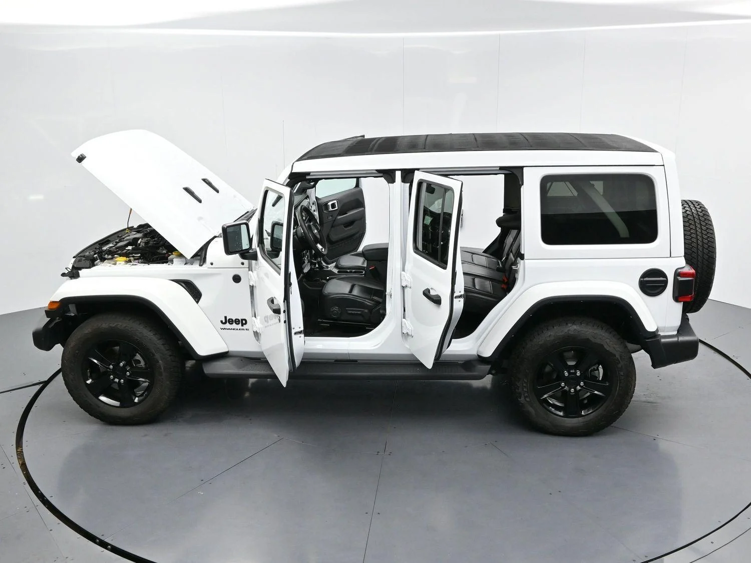 Used 2023 White Jeep Sahara Altitude image 39