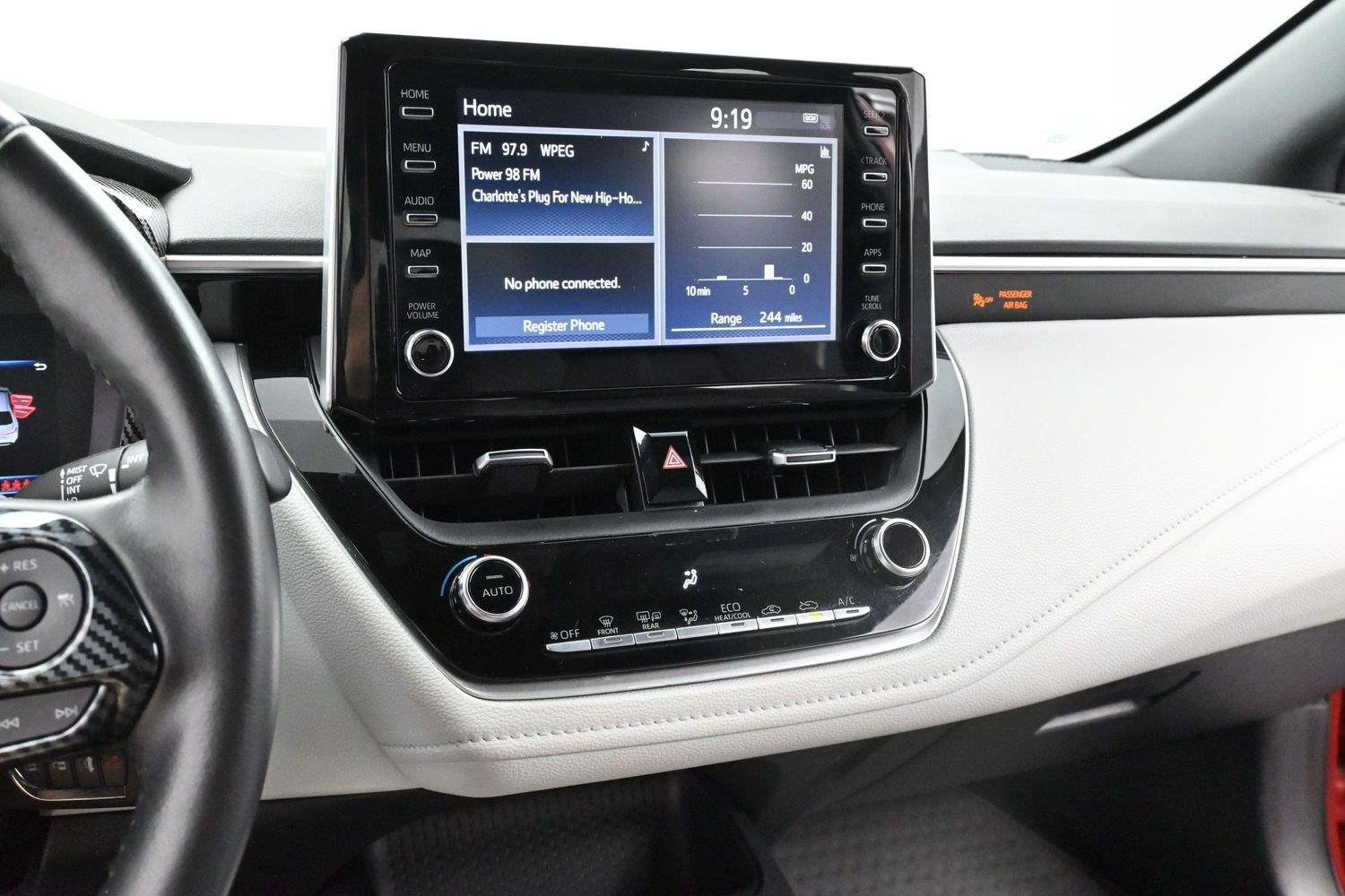 Used 2020 Barcelona Red Metallic Toyota SE image 17