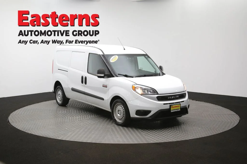 Used 2022 White Ram Base image 47