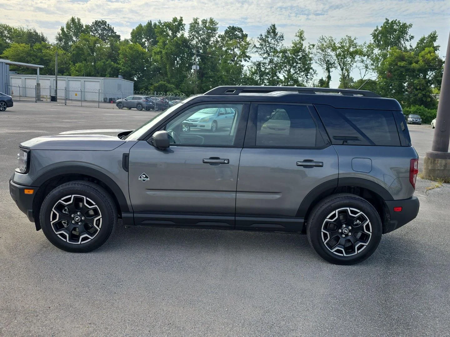Used 2025 Carbonized Gray Ford Outer Banks image 8