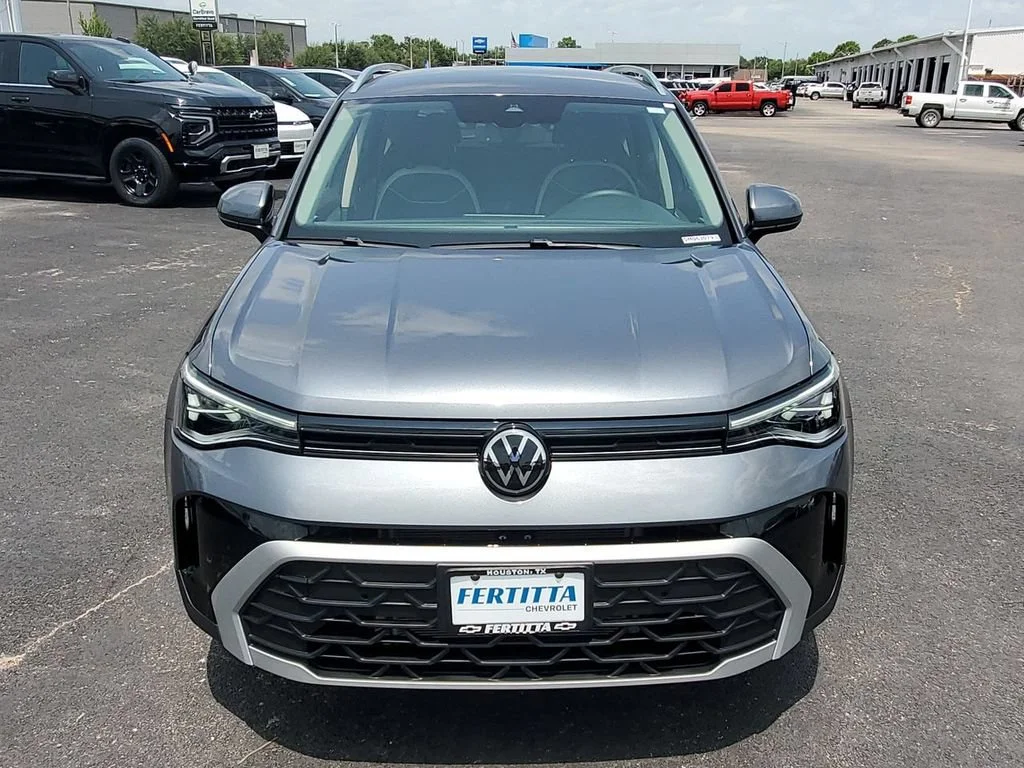 Used 2025 Gray Volkswagen 1.5T SE image 29
