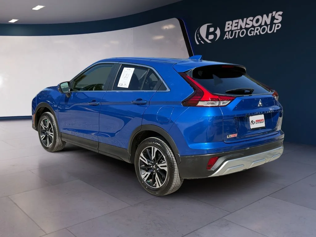Used 2026  Mitsubishi SE image 3