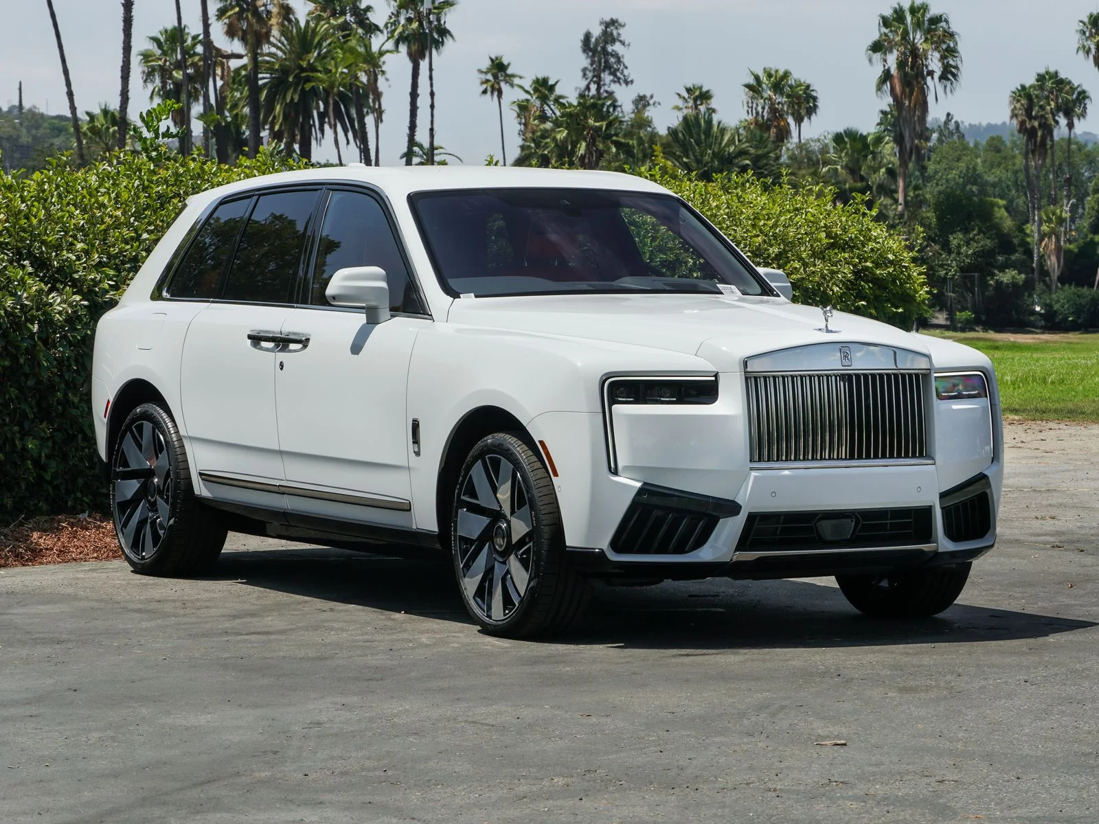 New 2026 Arctic White Rolls-Royce  image 9