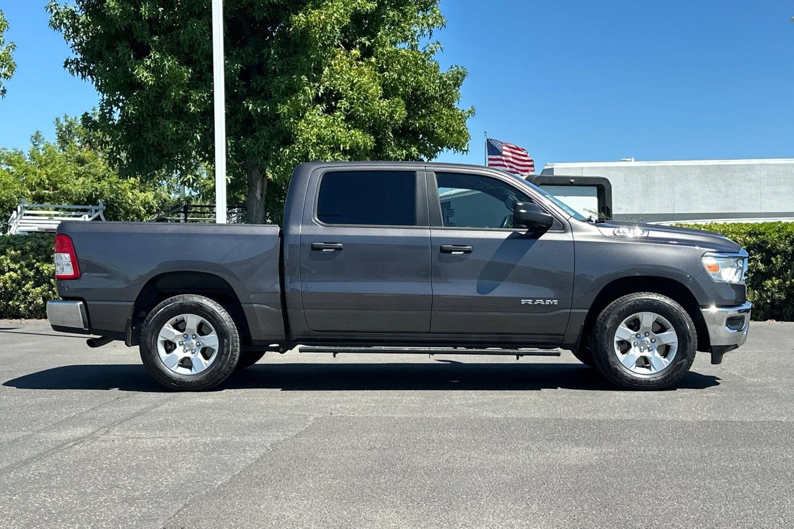 Used 2023 Granite Crystal Metallic Clearcoat Ram Big Horn image 3