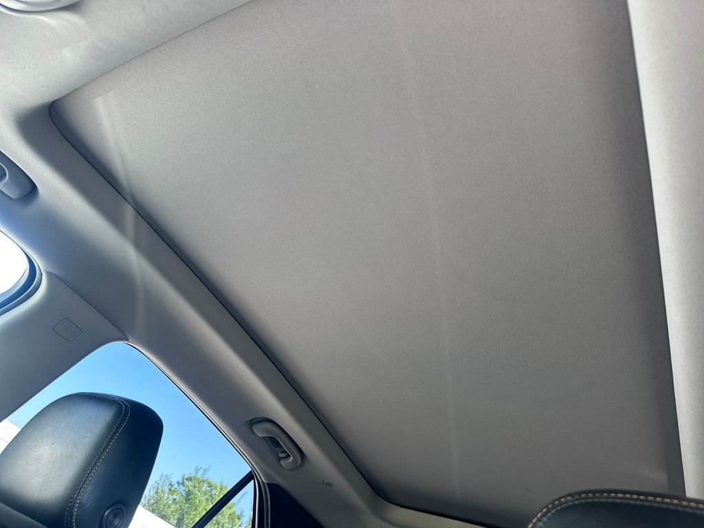 Used 2020 Gray Chevrolet Premier image 19