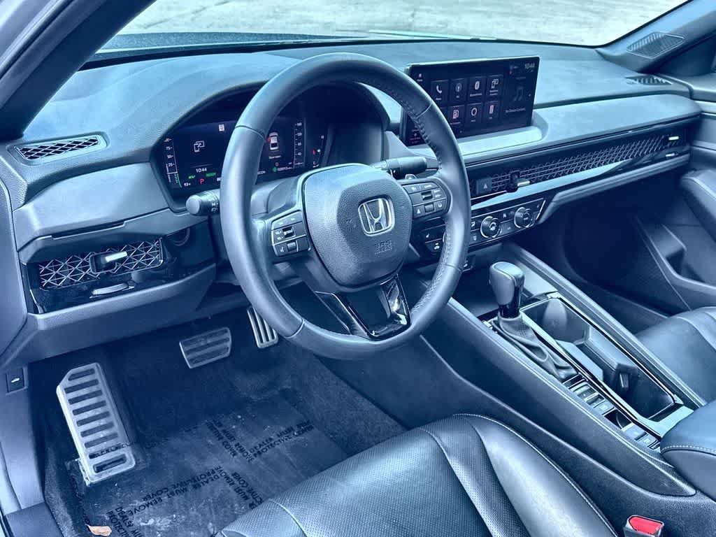 Used 2023  Honda  image 13