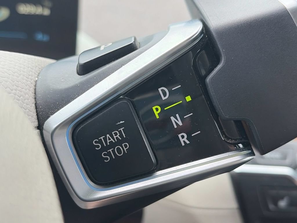Used 2014 Silver BMW with Range Extender image 23