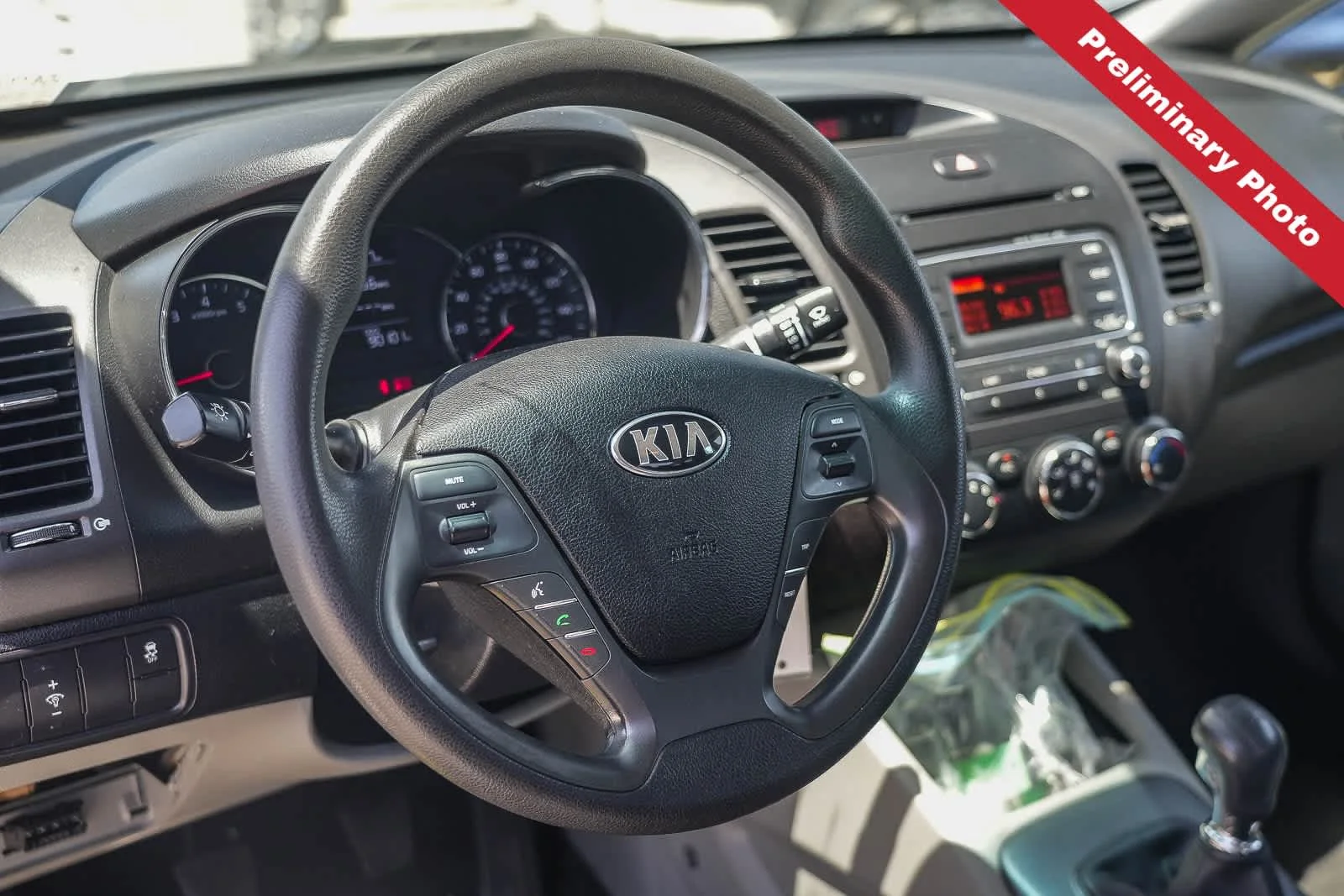 Used 2016 Silky Silver Kia LX image 15