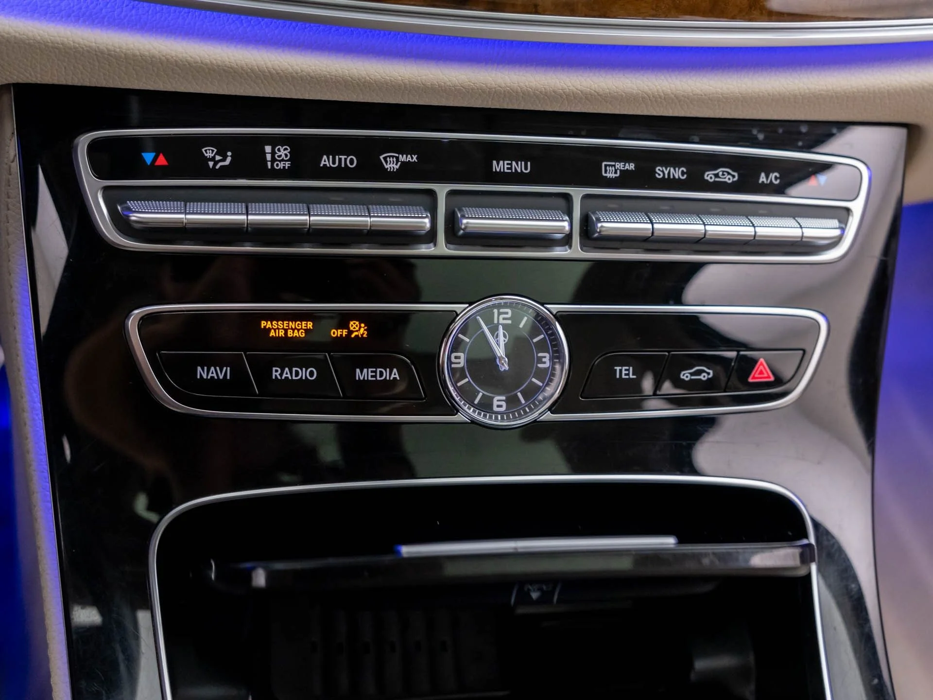 Used 2017 Black Mercedes-Benz E 400 image 19
