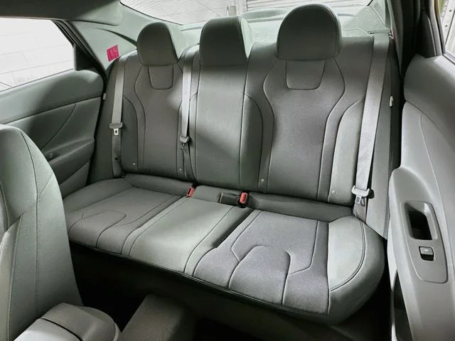 New 2026 Hyundai ELANTRA SE