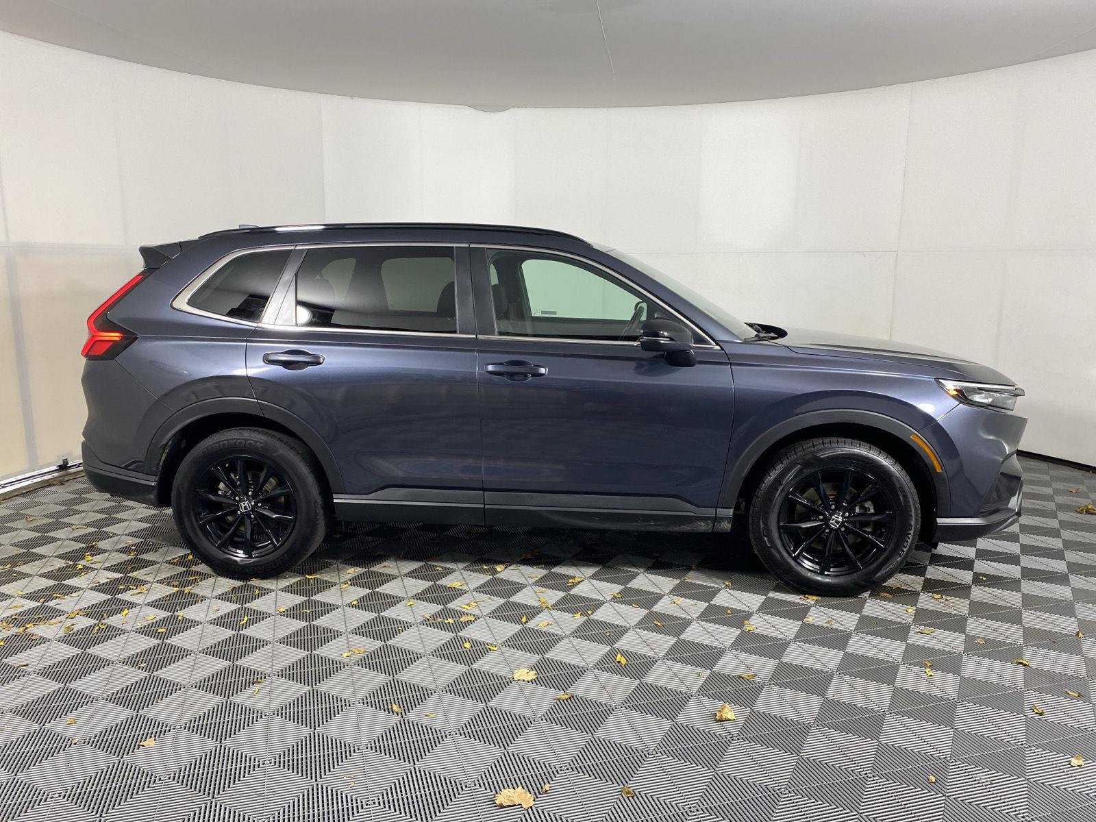 Used 2024 Meteorite Gray Metallic Honda Sport image 9