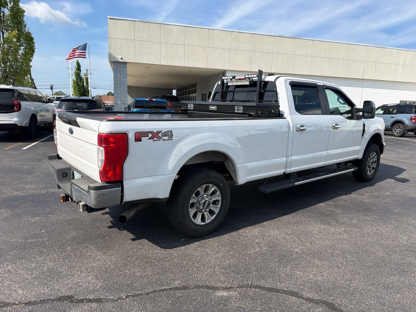 Used 2021 Oxford White Ford XL image 4