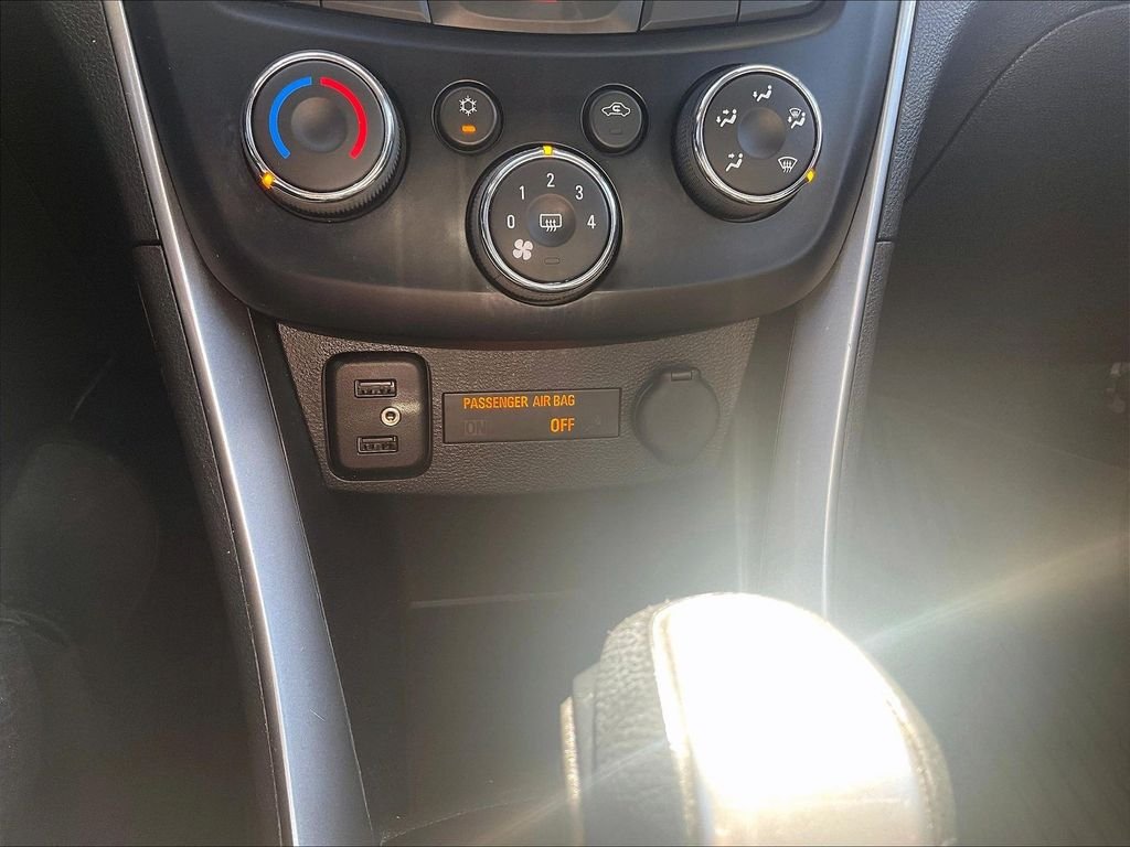 Used 2018 Silver Chevrolet LT image 12