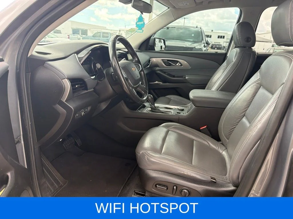 Used 2019 Gray Chevrolet LT image 7