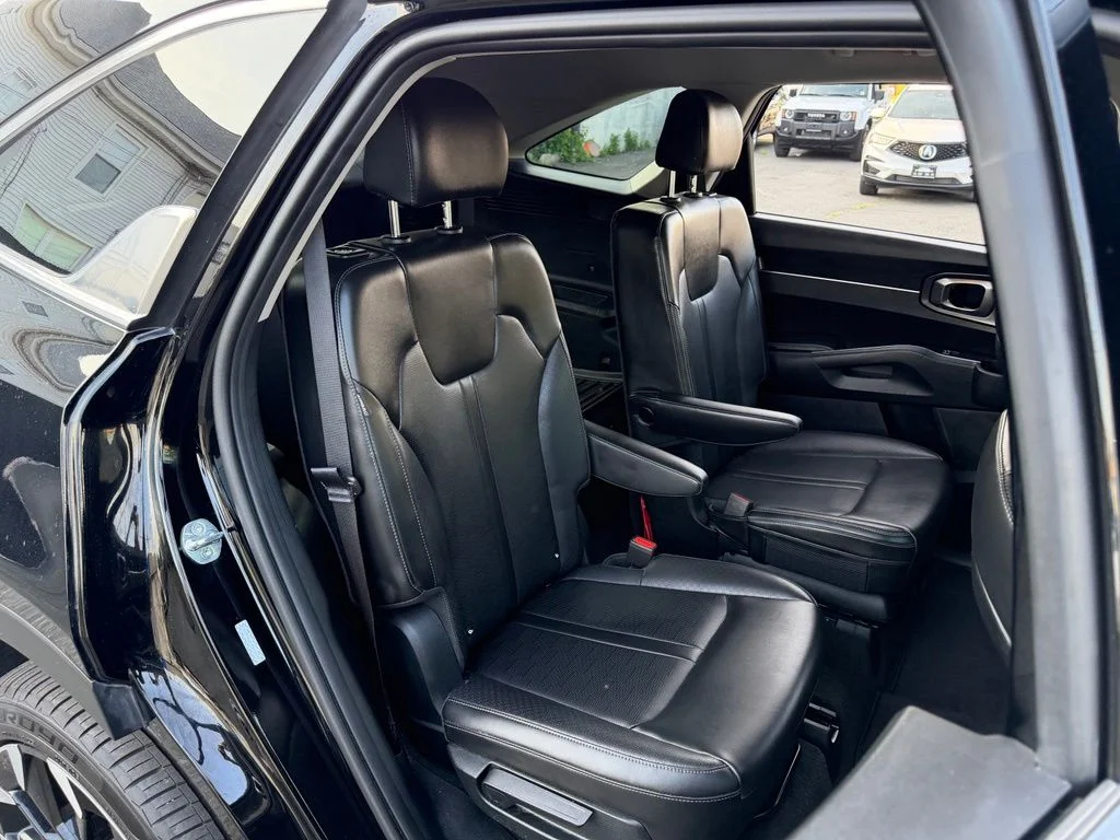 Used 2024 Black Kia X-Line EX image 12