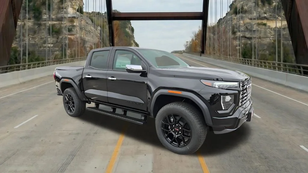 2026 GMC Canyon 4WD Denali Crew Cab Short Box's photo
