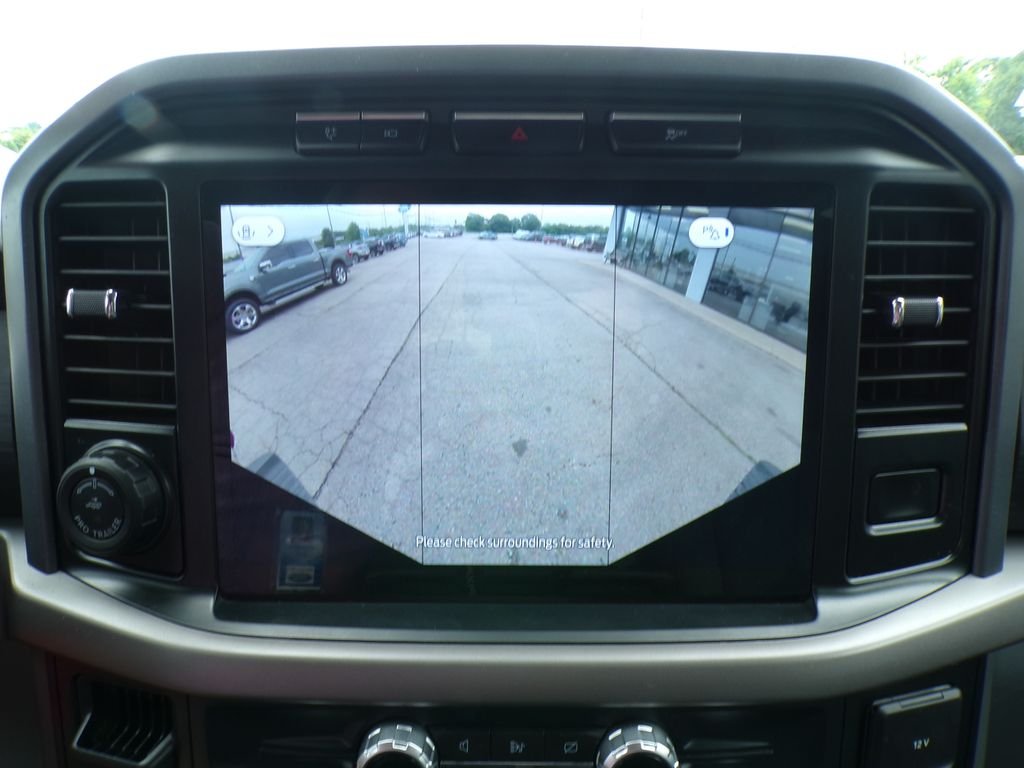 Used 2024 Black Metallic Ford XLT image 22