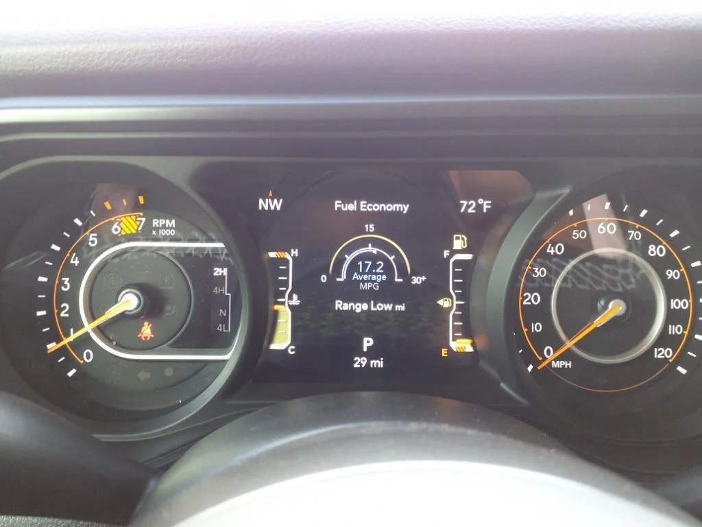Used 2025 Bright White Clearcoat Jeep Sport S image 27