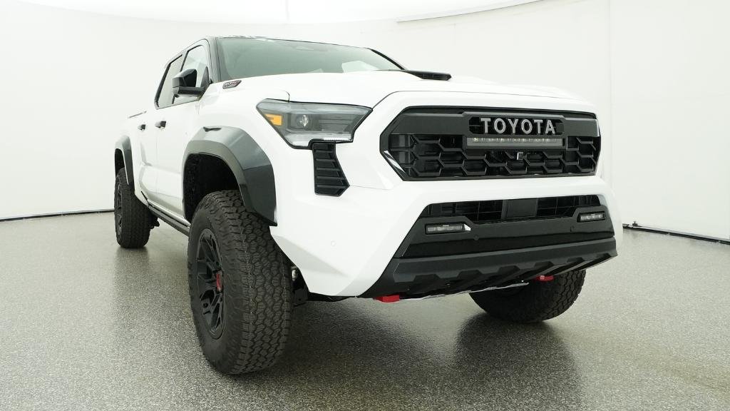 2026 Toyota Tacoma TRD Pro - Photo 8