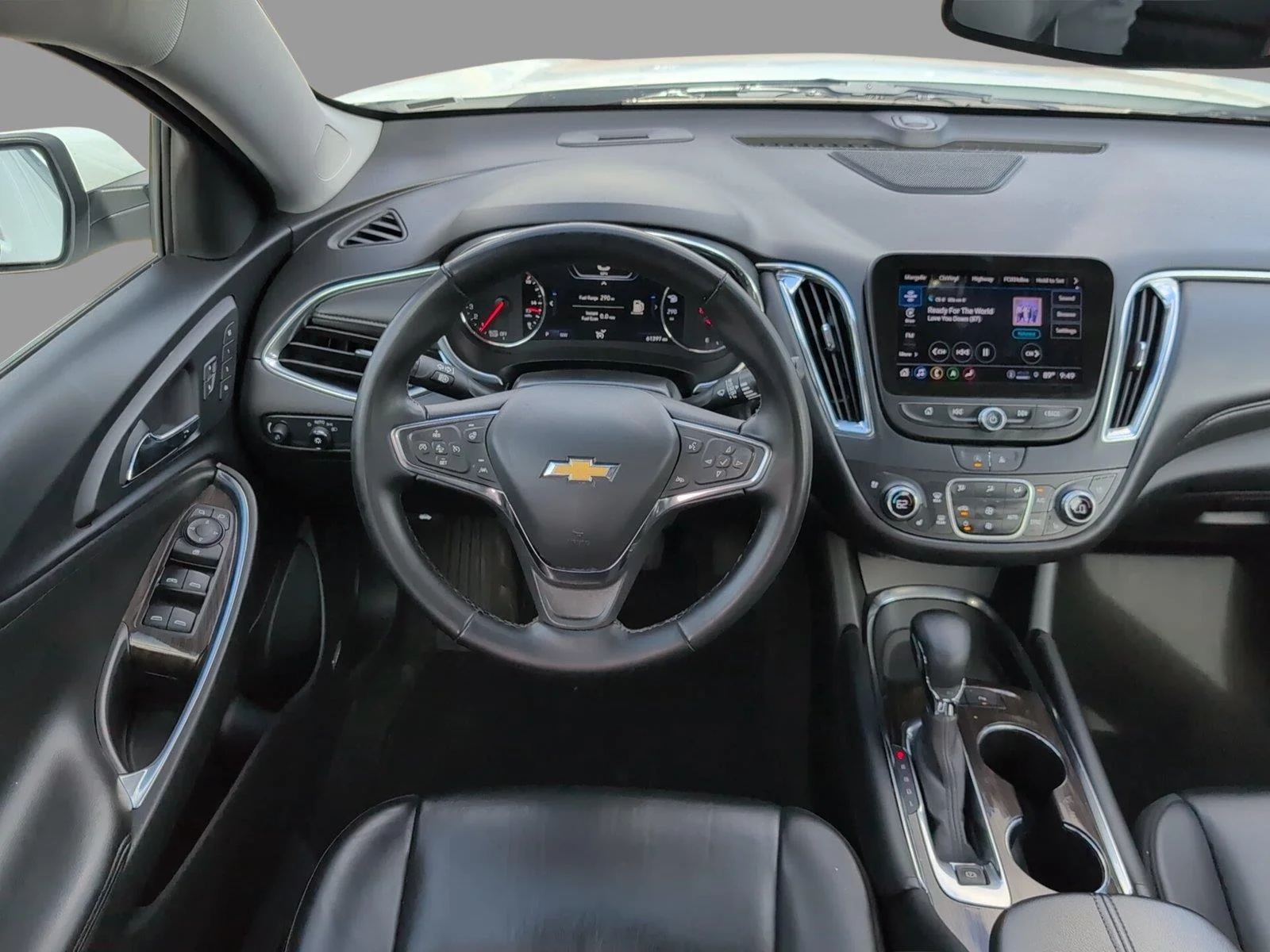 Used 2024 Summit White Chevrolet 2LT image 21