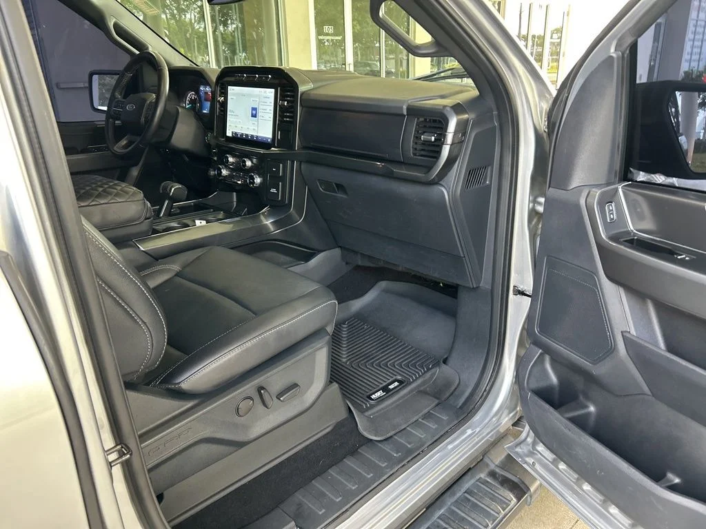 Used 2022 Silver Ford XLT image 29