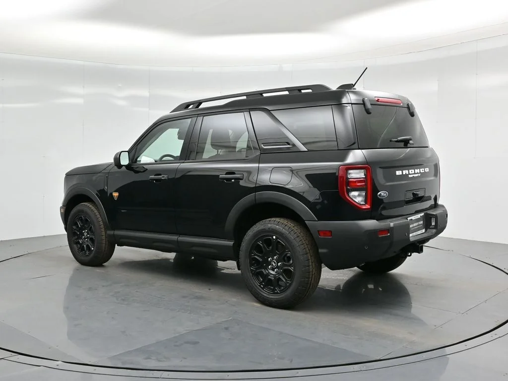 New 2025 Black Ford Badlands image 6