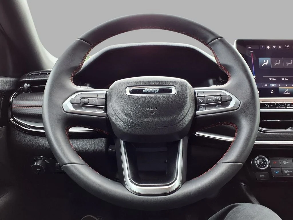 2025 Jeep Compass Trailhawk - Photo 15
