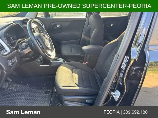 Used 2020 Black Jeep Latitude image 7