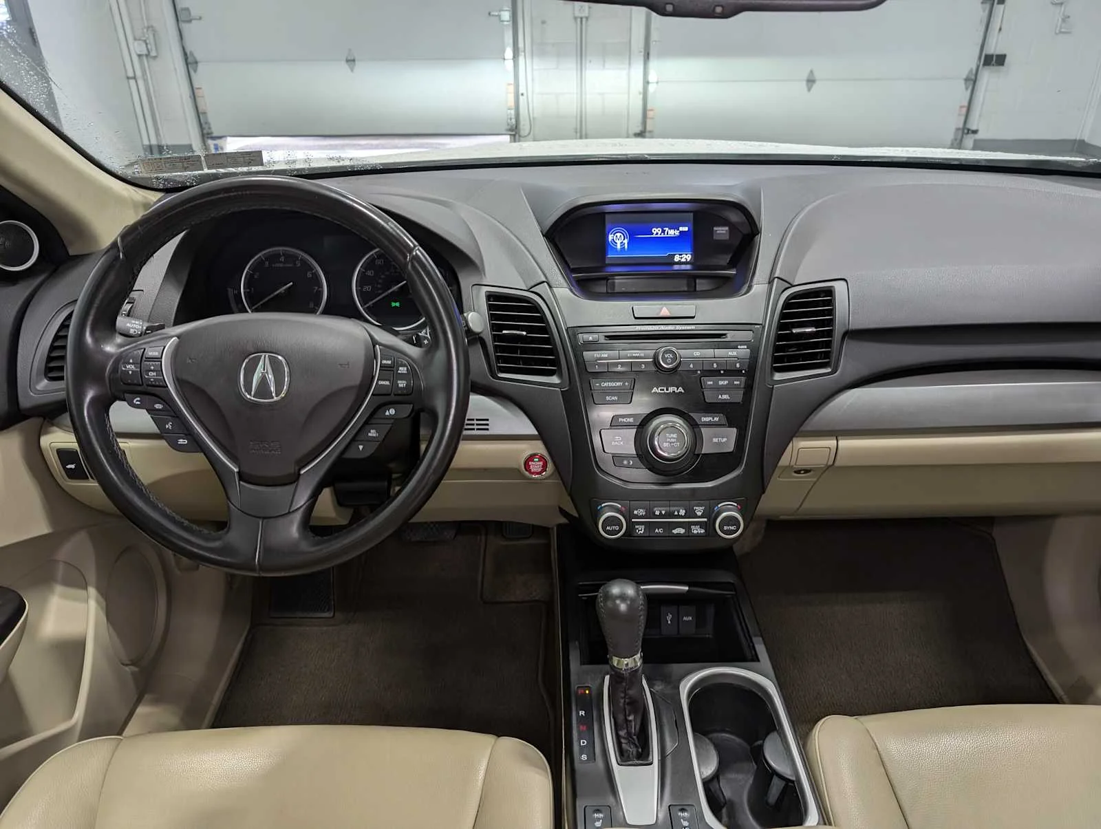 Used 2018 White Diamond Pearl Acura  image 18