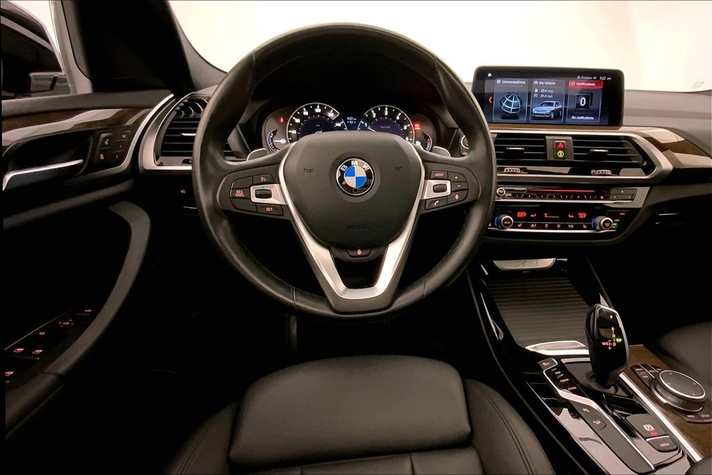 Used 2019 Dark Graphite Metallic BMW  image 4