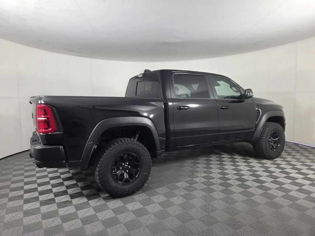 New 2026 Diamond Black Crystal Pearl-Coat Exterior Paint RAM RHO image 5