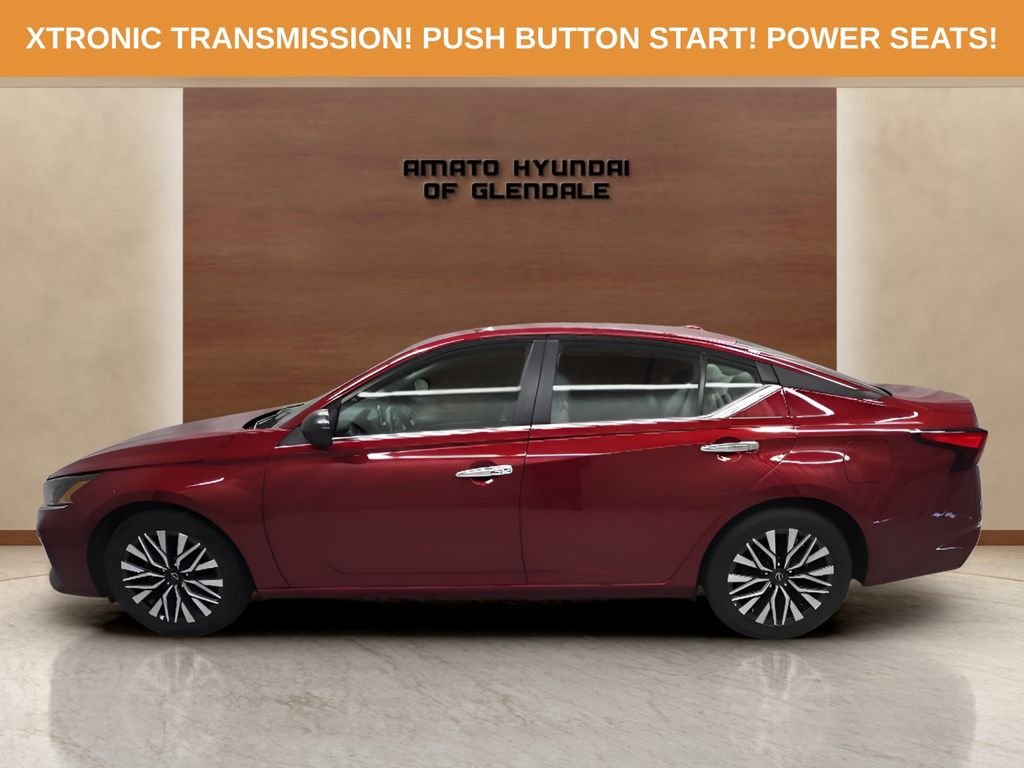 Used 2025 Red Nissan 2.5 SV image 3