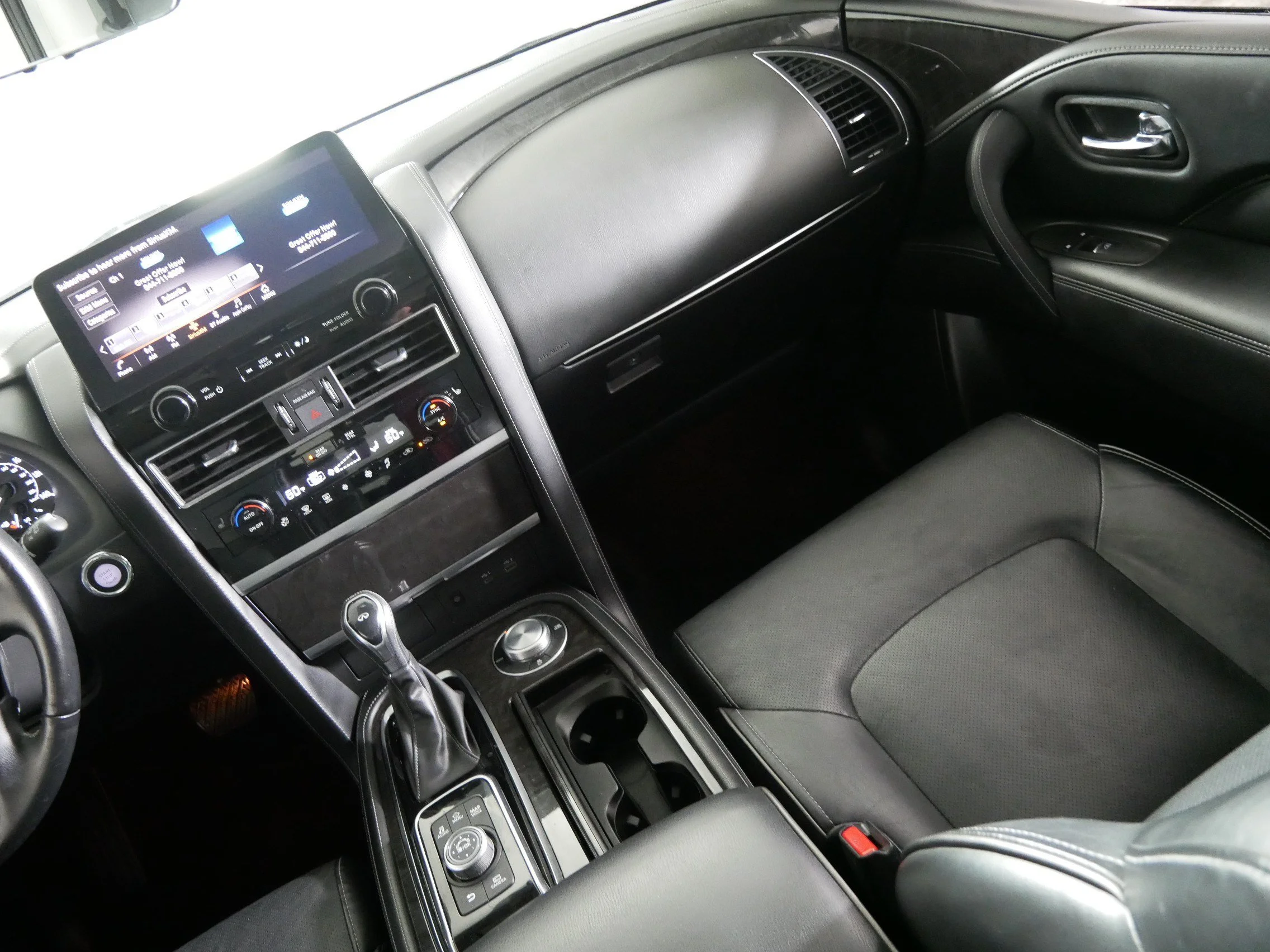 2024 INFINITI QX80 Luxe 4WD - Photo 11