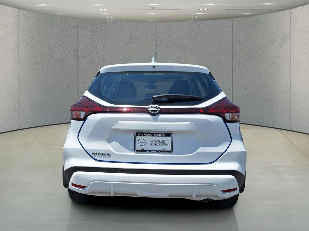 Used 2025 White Nissan S image 6