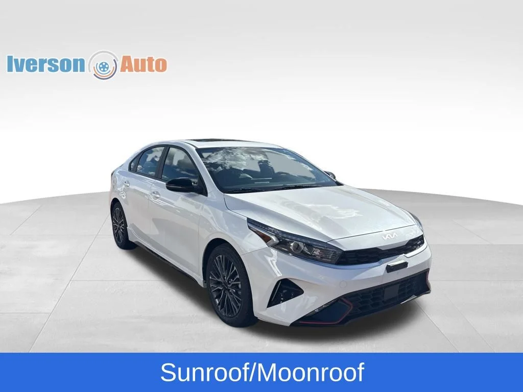 2024 Kia Forte GT-Line - Photo 6