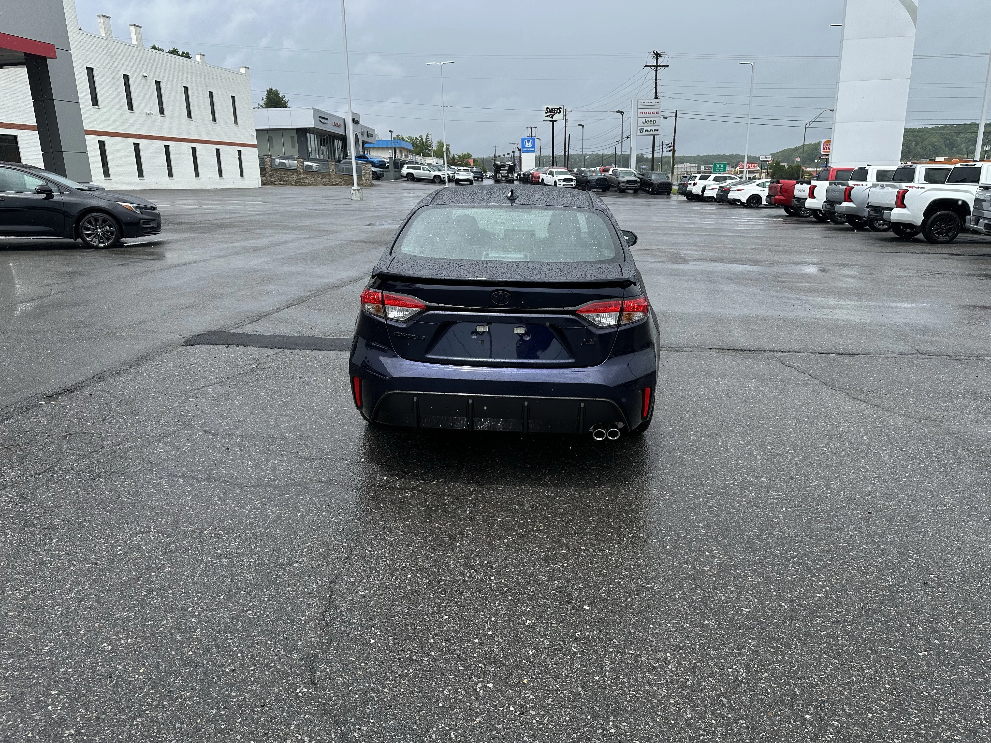 New 2026 BLUEPRINT Toyota SE image 4