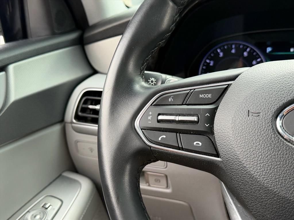 Used 2022 White Hyundai SEL image 19