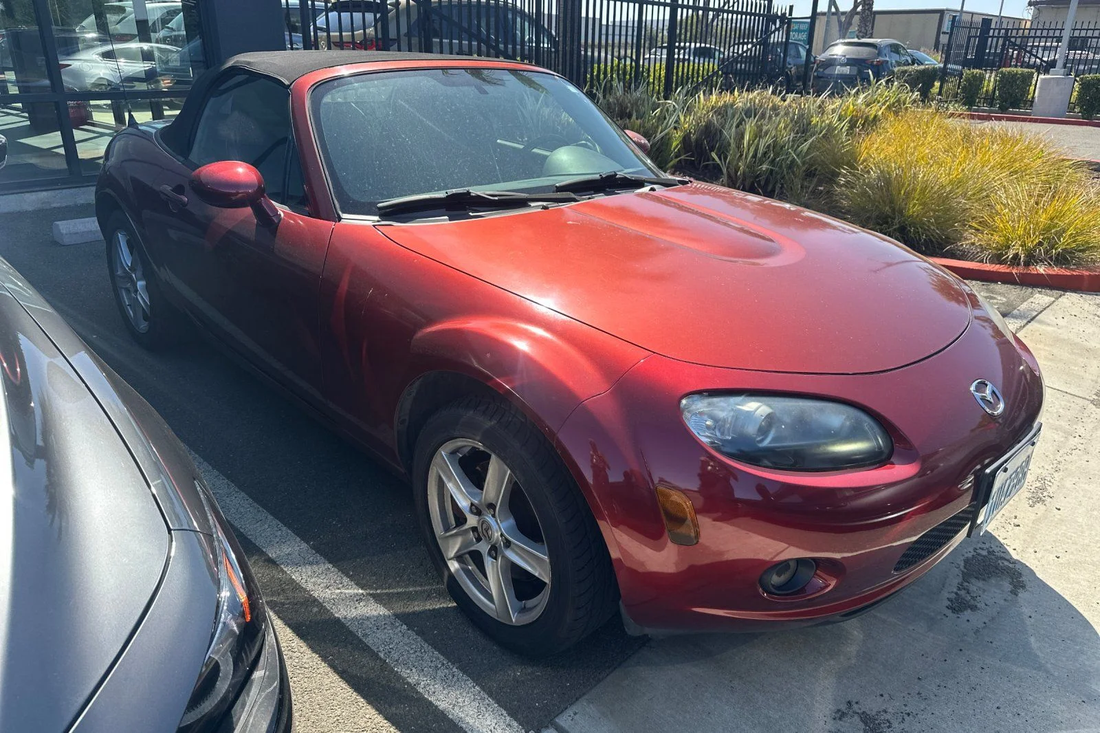 Used 2006 Mazda MX-5 Miata Base with VIN JM1NC25F160101577 for sale in San Leandro, CA