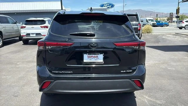 Used 2023 Black Toyota XLE image 4