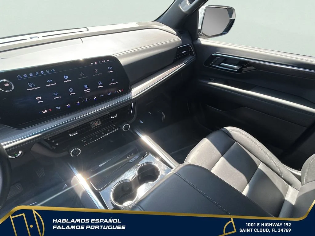 Used 2025 Summit White Chevrolet LT image 22