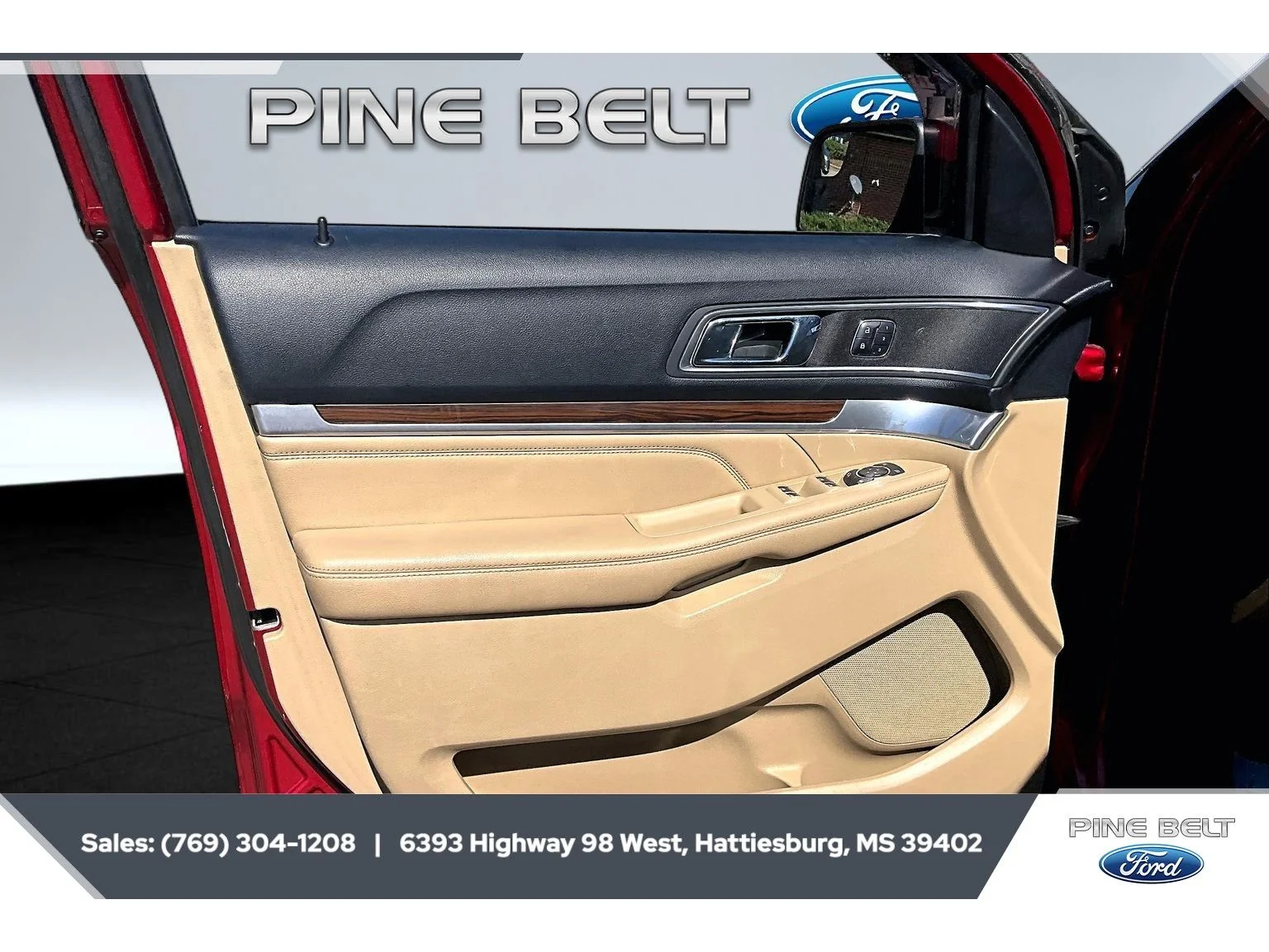 Used 2016 Ruby Red Metallic Tinted Clearcoat Ford Limited image 17