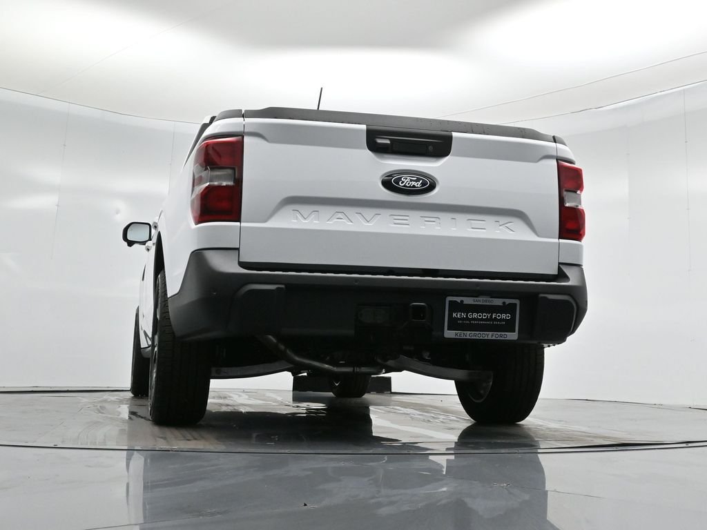 New 2026 Oxford White Ford Lariat image 51