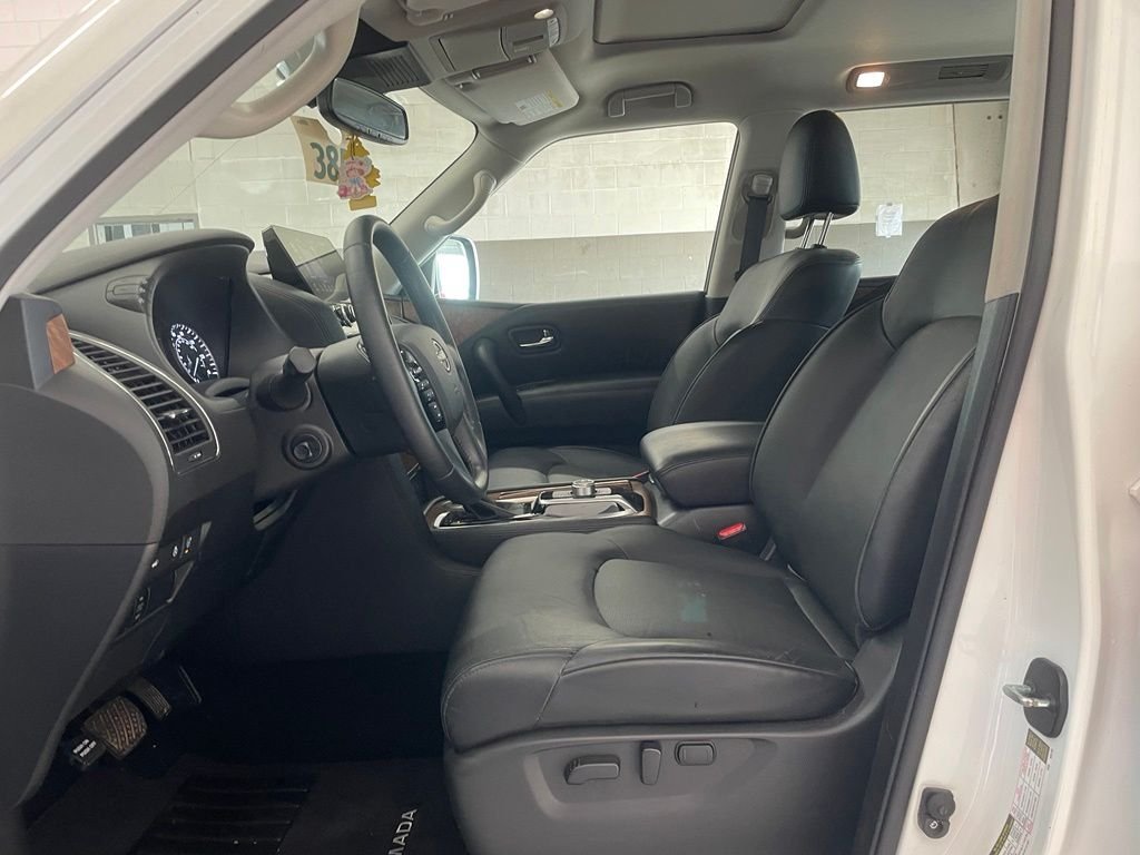 Used 2023 White Nissan SL image 10
