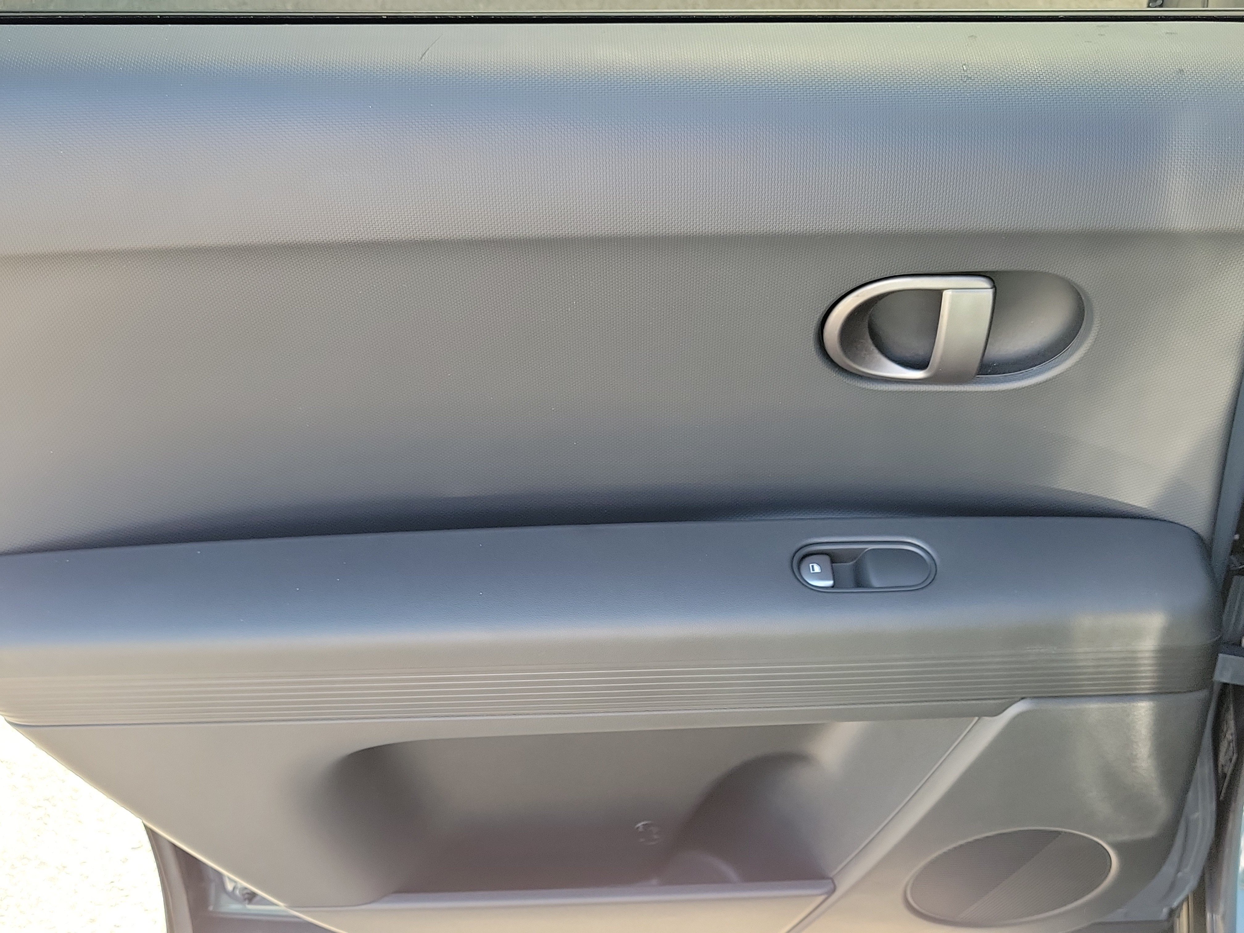 Used 2025 Teal Hyundai SE image 8