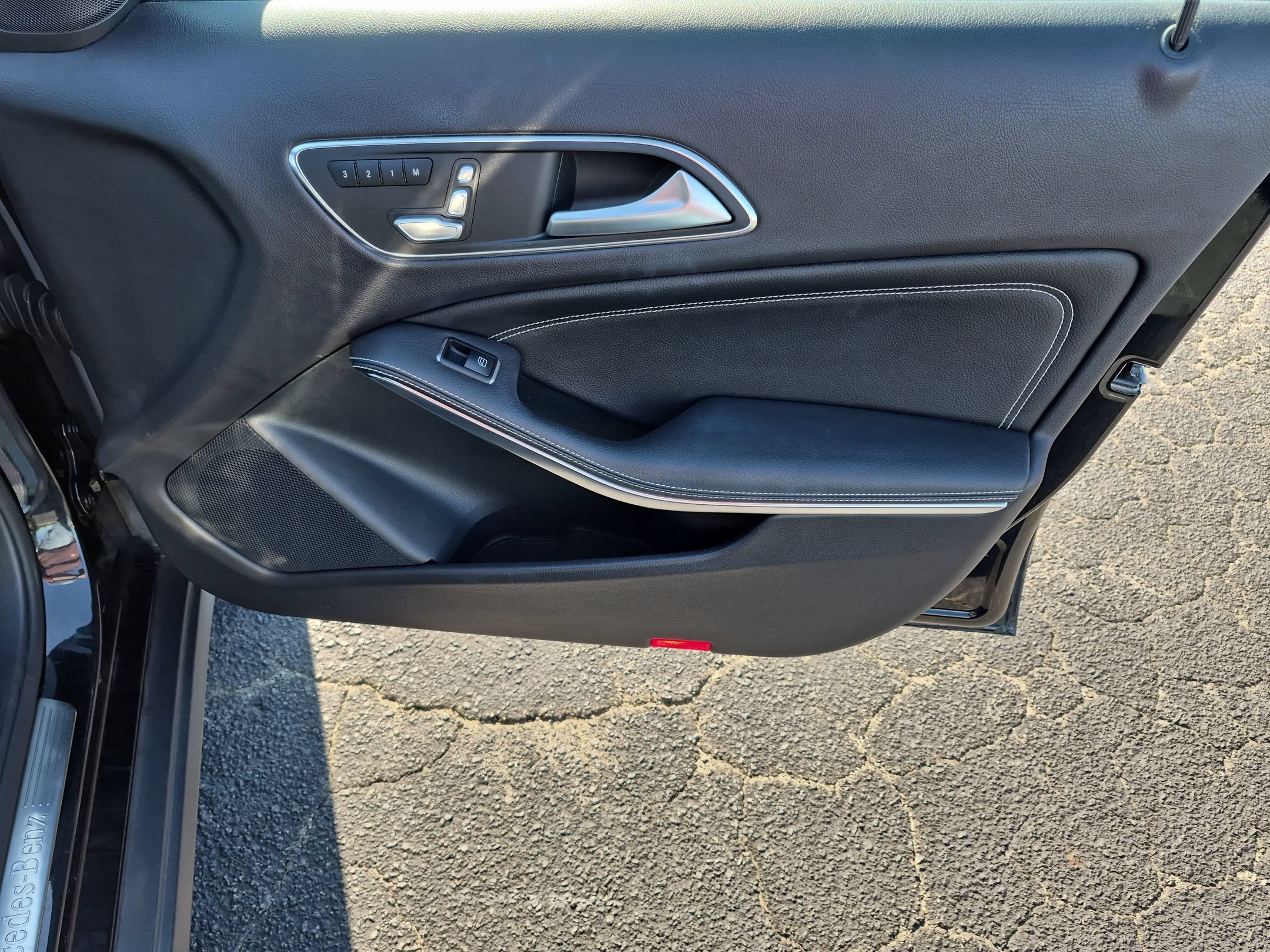 Used 2019 Cosmos Black Metallic Mercedes-Benz GLA 250 image 33