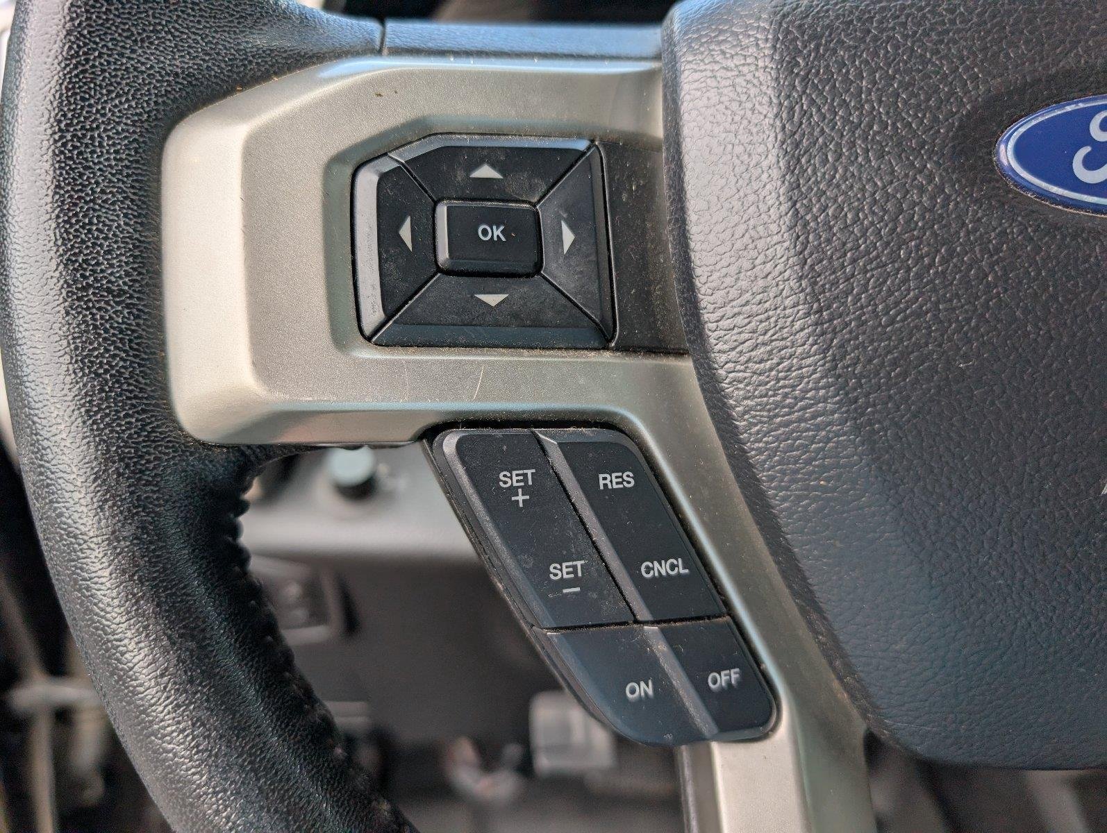 Used 2020 Agate Black Ford Lariat image 29