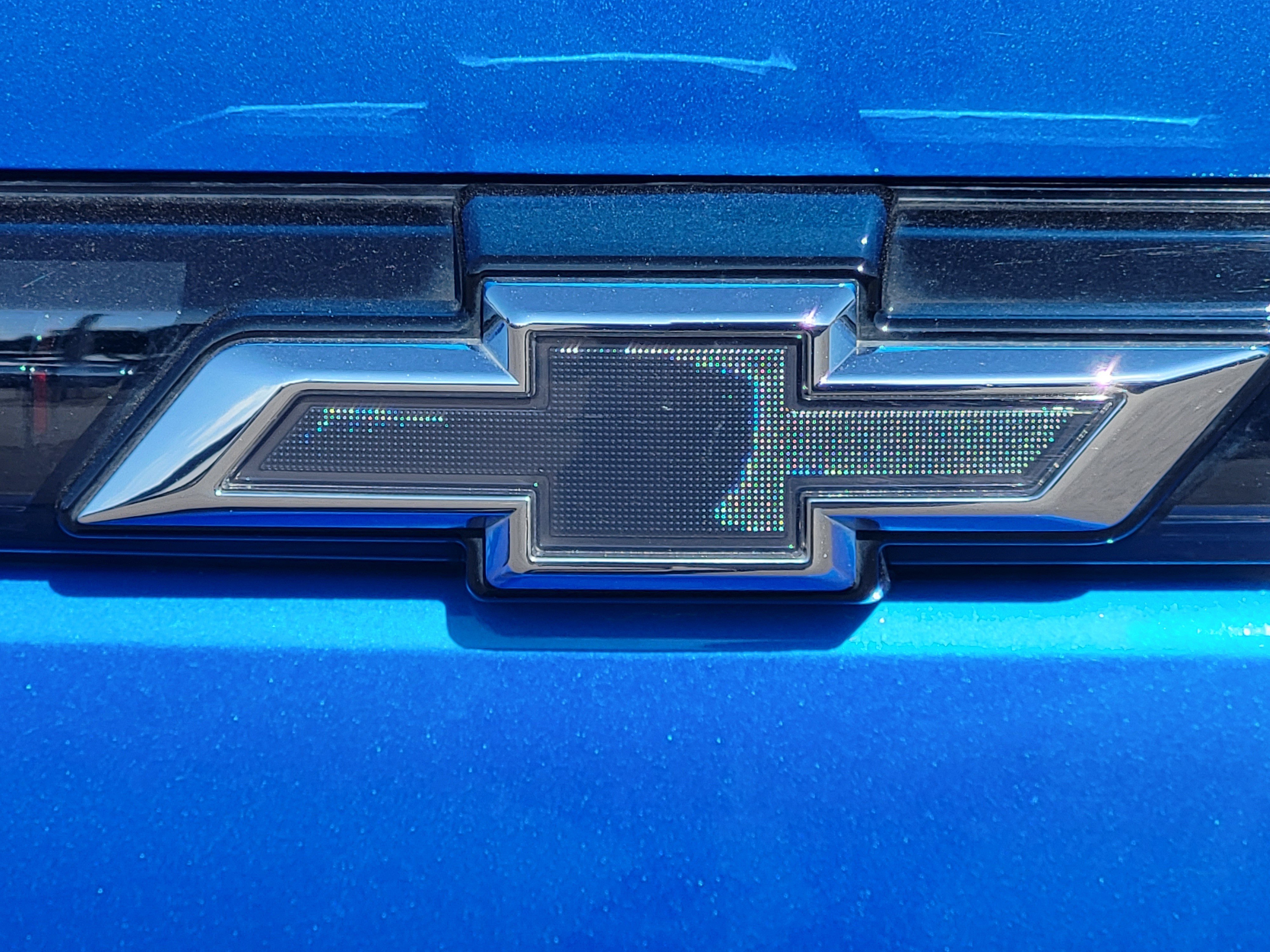2025 Chevrolet Equinox EV RS - Photo 11