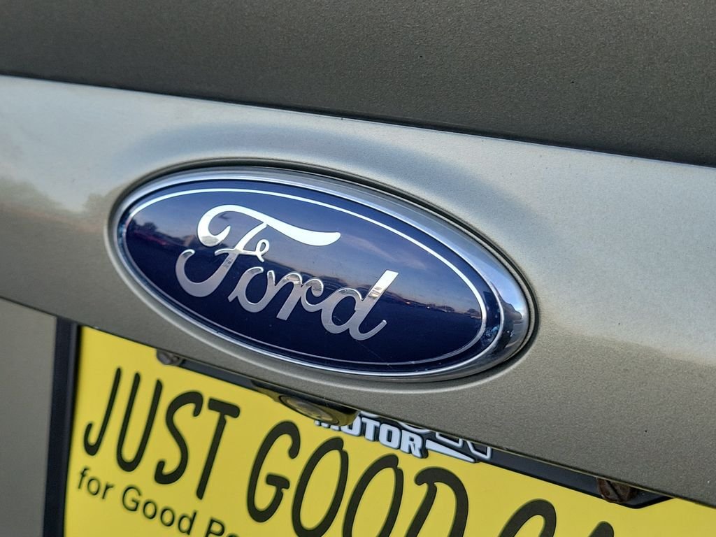 Used 2014  Ford SE image 6